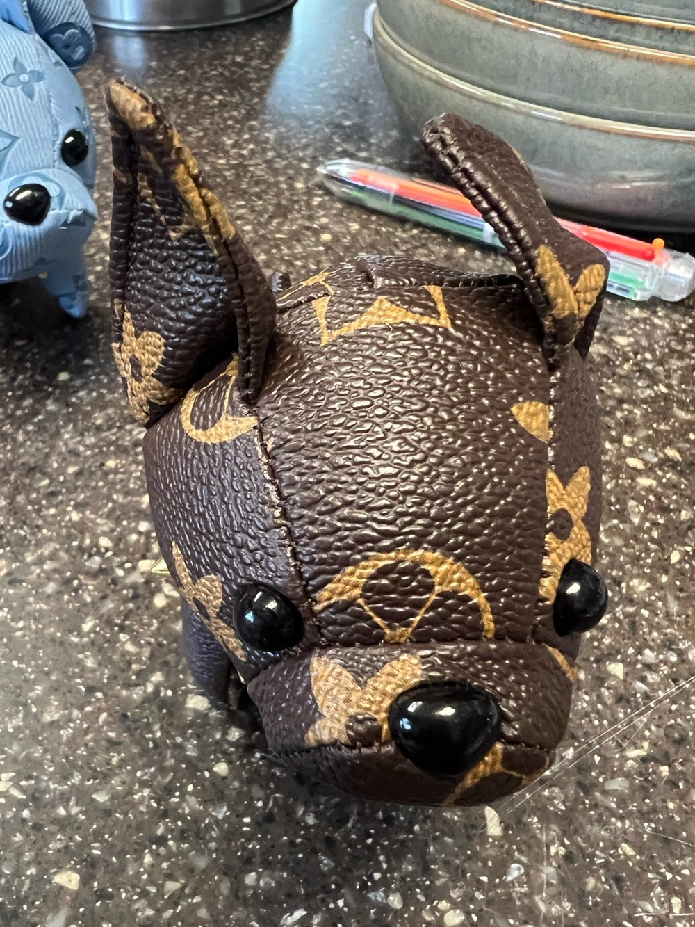 Designer-Style Frenchie Dog Bag Charm Keychain 🐶 - Picture 7 of 17